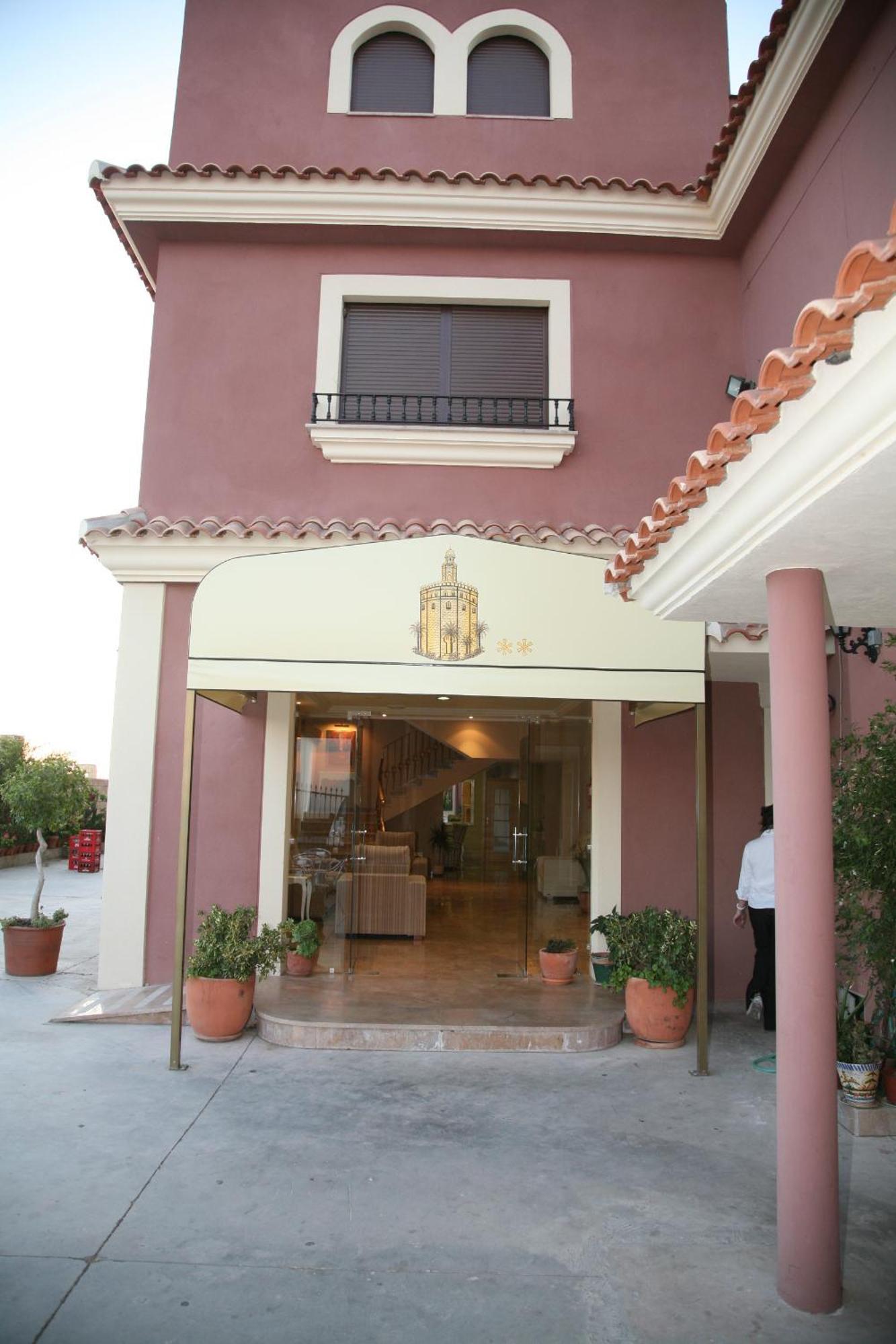 Hotel Torre Del Oro La Rinconada Exteriör bild